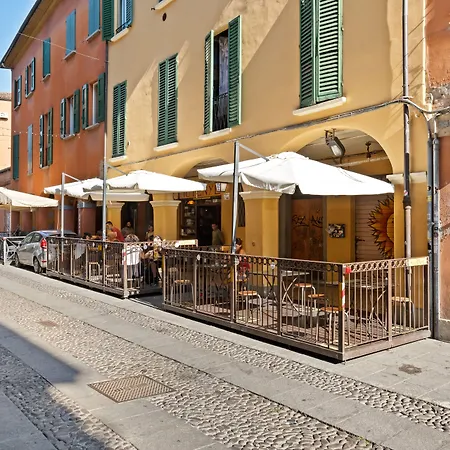 Guesthost - Pratello Il Gelso Apartment Bologna